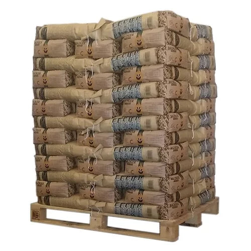 Belgische Holzpellets Badger Pellets – Palette 975 kg (65 Säcke) – Produktfoto von RUNDHOLZ Uhlstädt