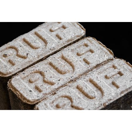 RUF Briketts 48 Packungen x 10 kg (480 kg) - Stimmungsfoto
